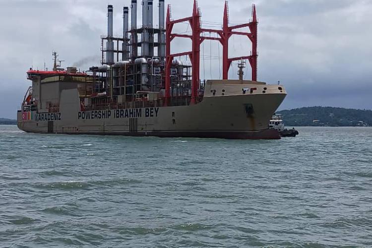 Arrivée du bateau turque ce jeudi à Conakry : le gouvernement se frotte les mains et promet le courant 24h/24