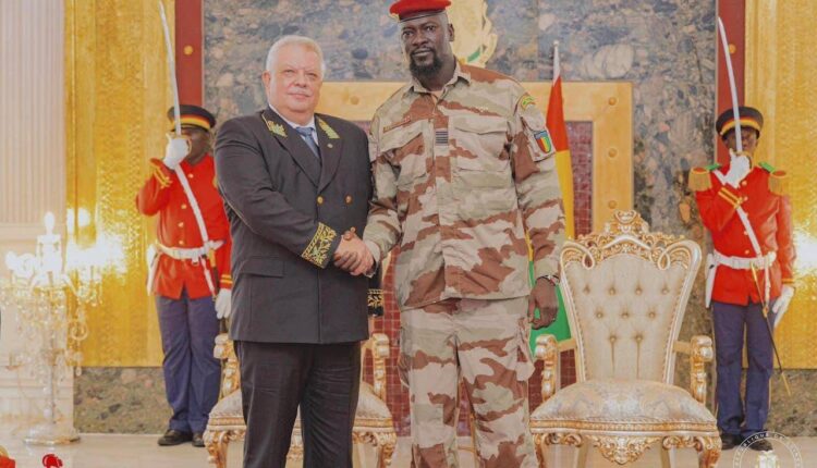 Conduite de la transition en Guinée : La France doit-elle s’inquiéter de l'influence grandissante de Moscou sur le palais Mohamed V ?